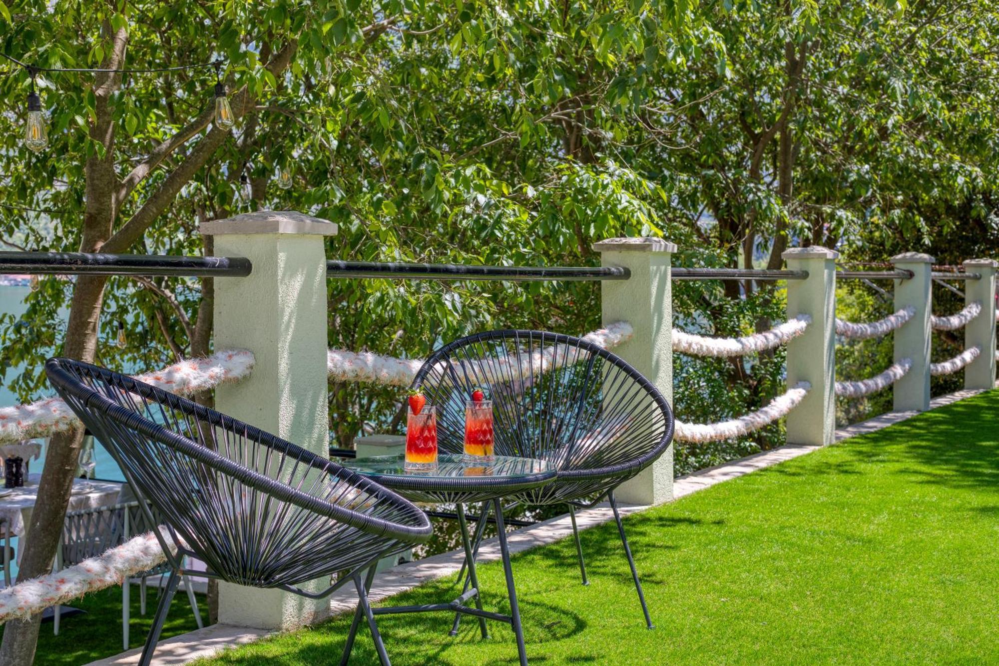 Dekaderon Lux Apartments Котор Екстер'єр фото